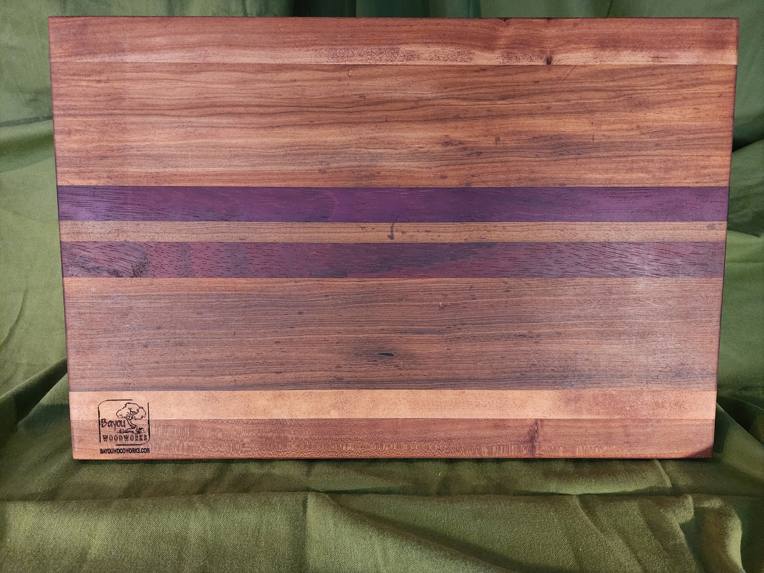 Edge Grain Cutting Board